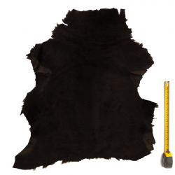 Peau entière de chèvre avec poils Noir