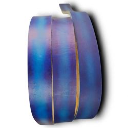 Lanière de cuir Tannage Végétal bleu patiné main longueur 160 cm