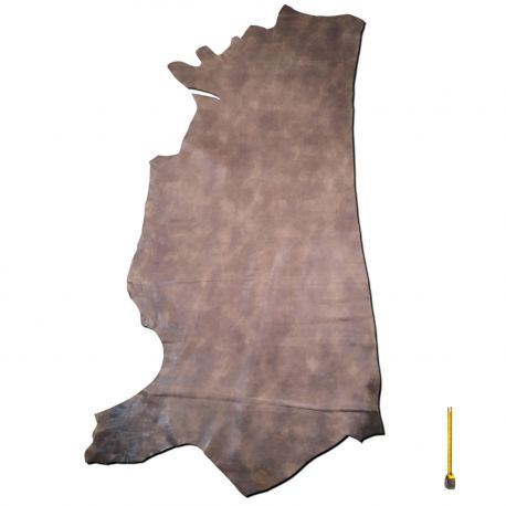 Peau entière de cuir Vachette coloris Marron Antique finition patinée