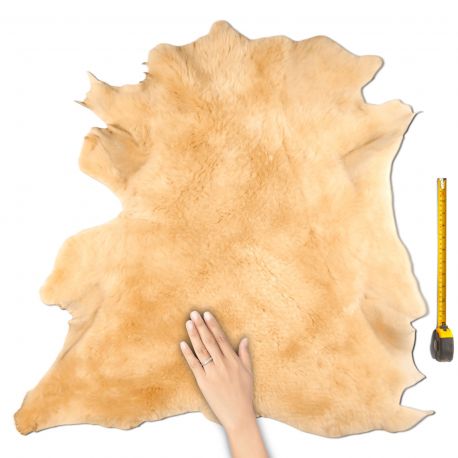 Peau entière de Mouton avec poils