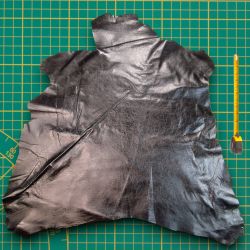 Peau entière de Chèvre 2nd choix coloris Gris métallisé