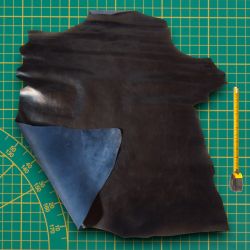 Peau entière de Chèvre coloris Noir